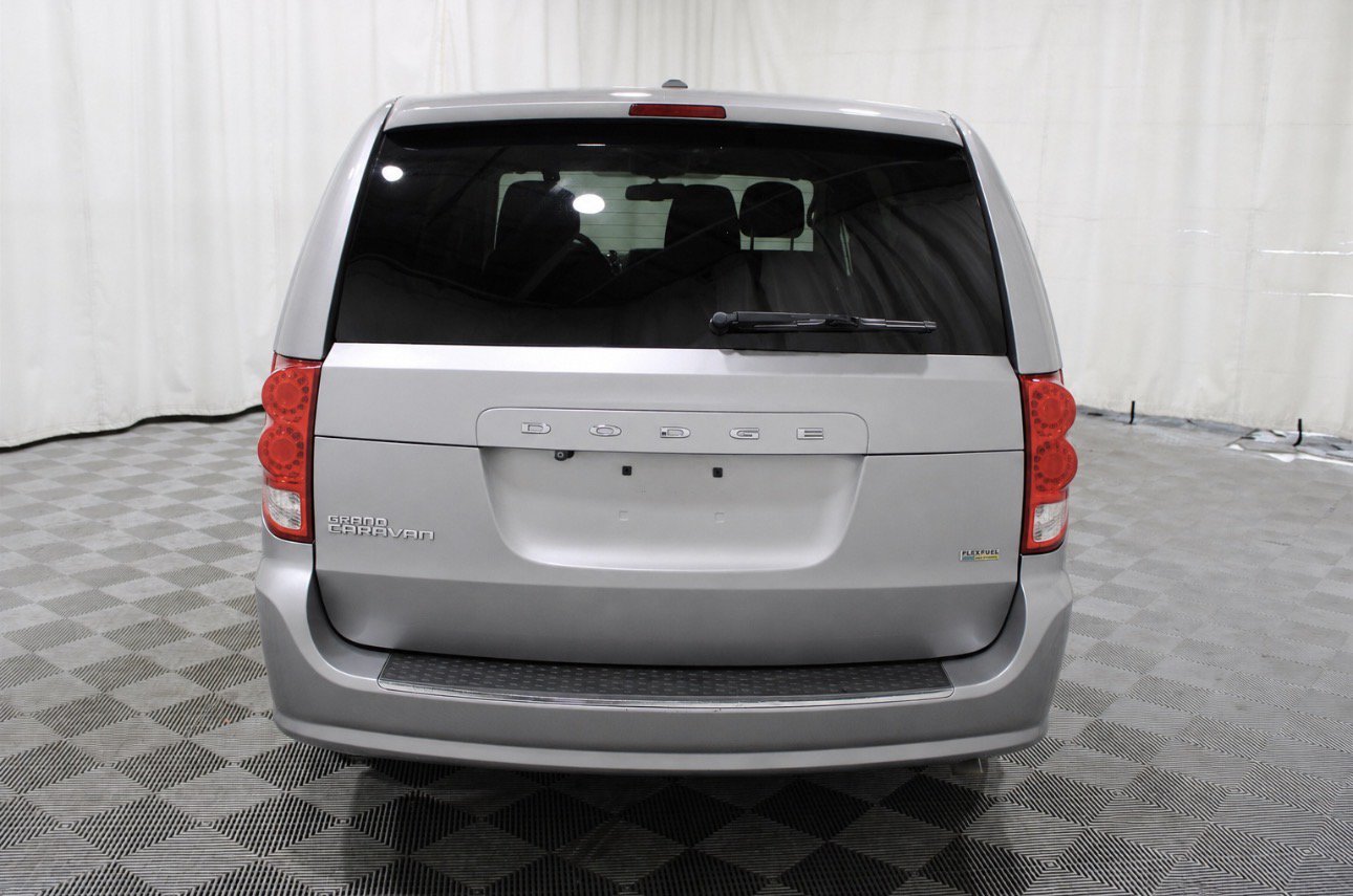 Used 2017 Dodge Grand Caravan SE w/ Power Window Group FWD image 25