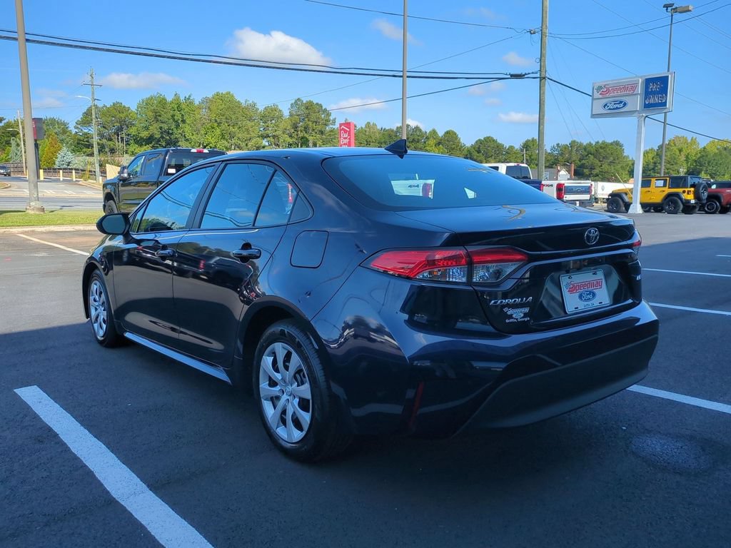 Used 2024 Toyota Corolla LE FWD image 9