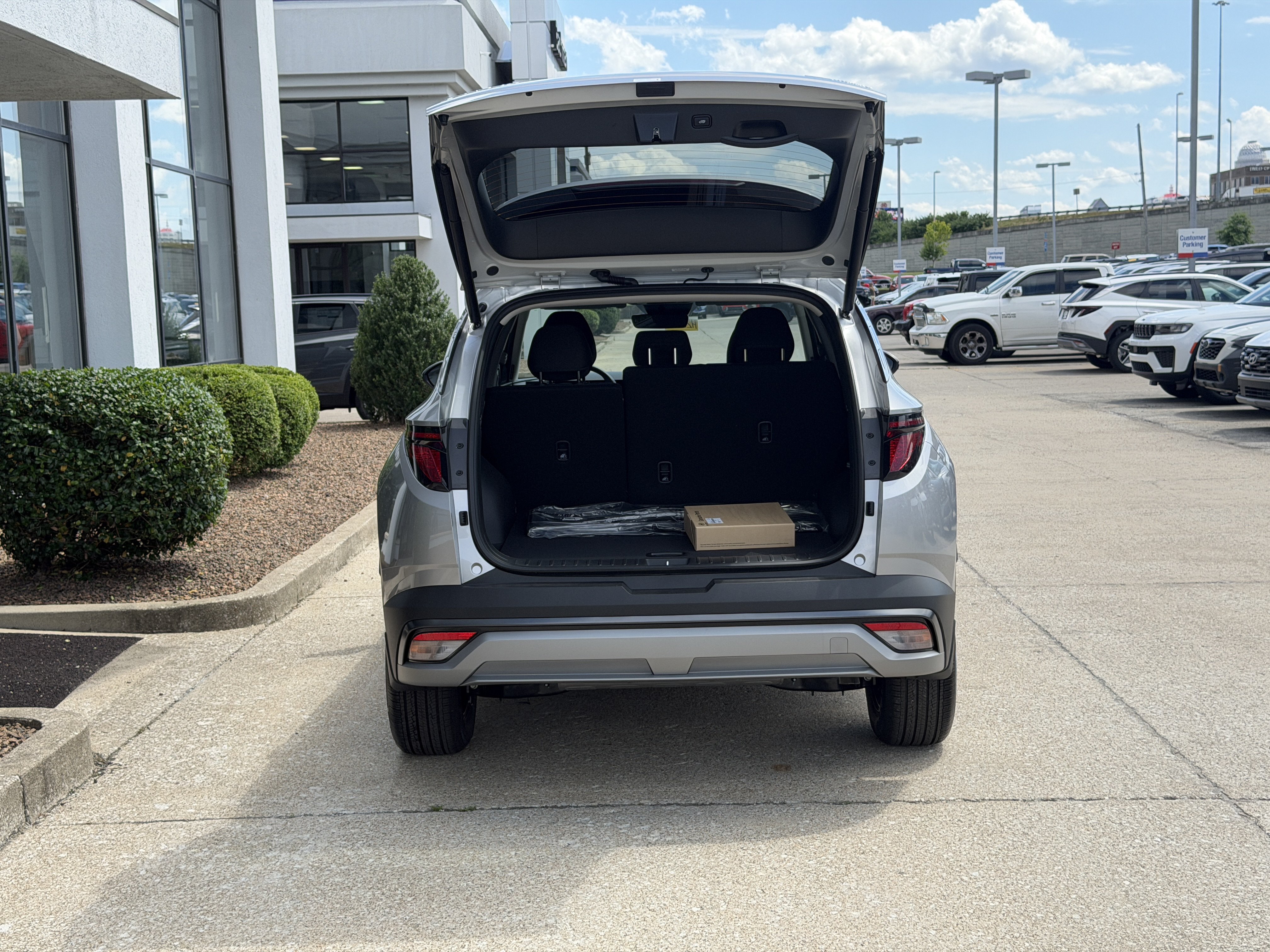 New 2026 Hyundai Tucson SEL AWD/4WD image 11