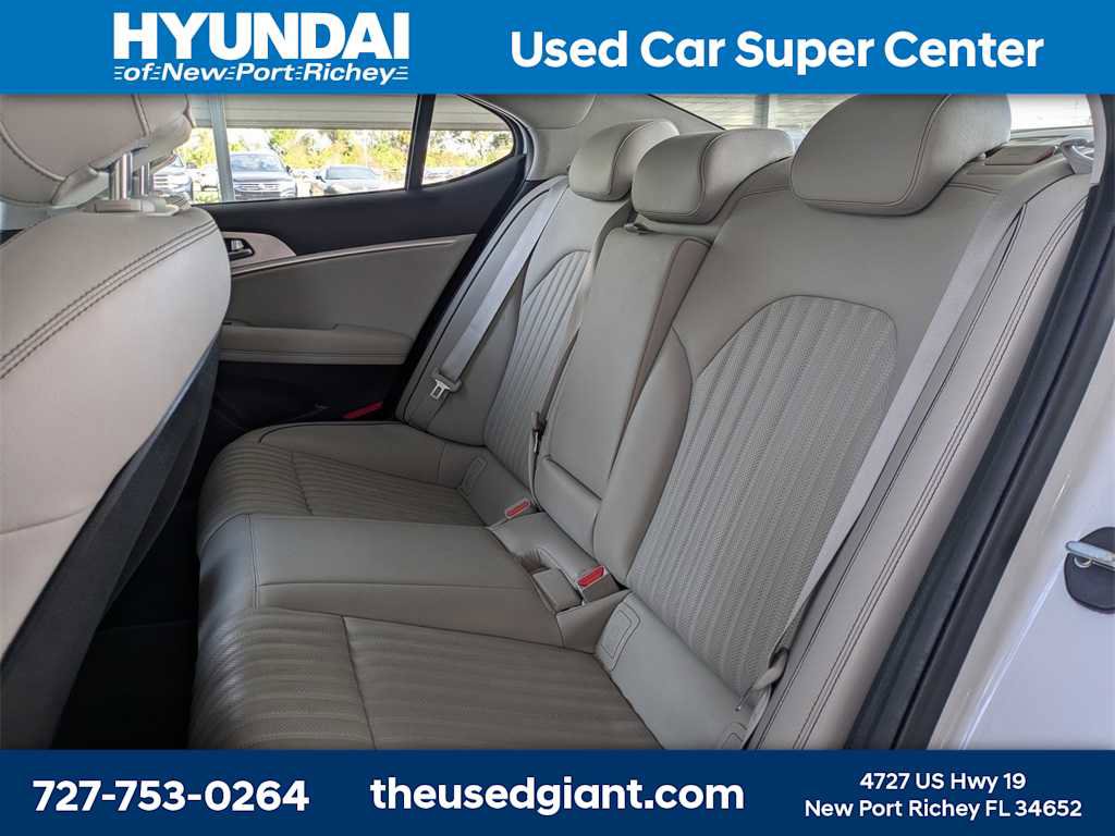 Used 2020 Genesis G70 2.0T w/ Elite Package image 14