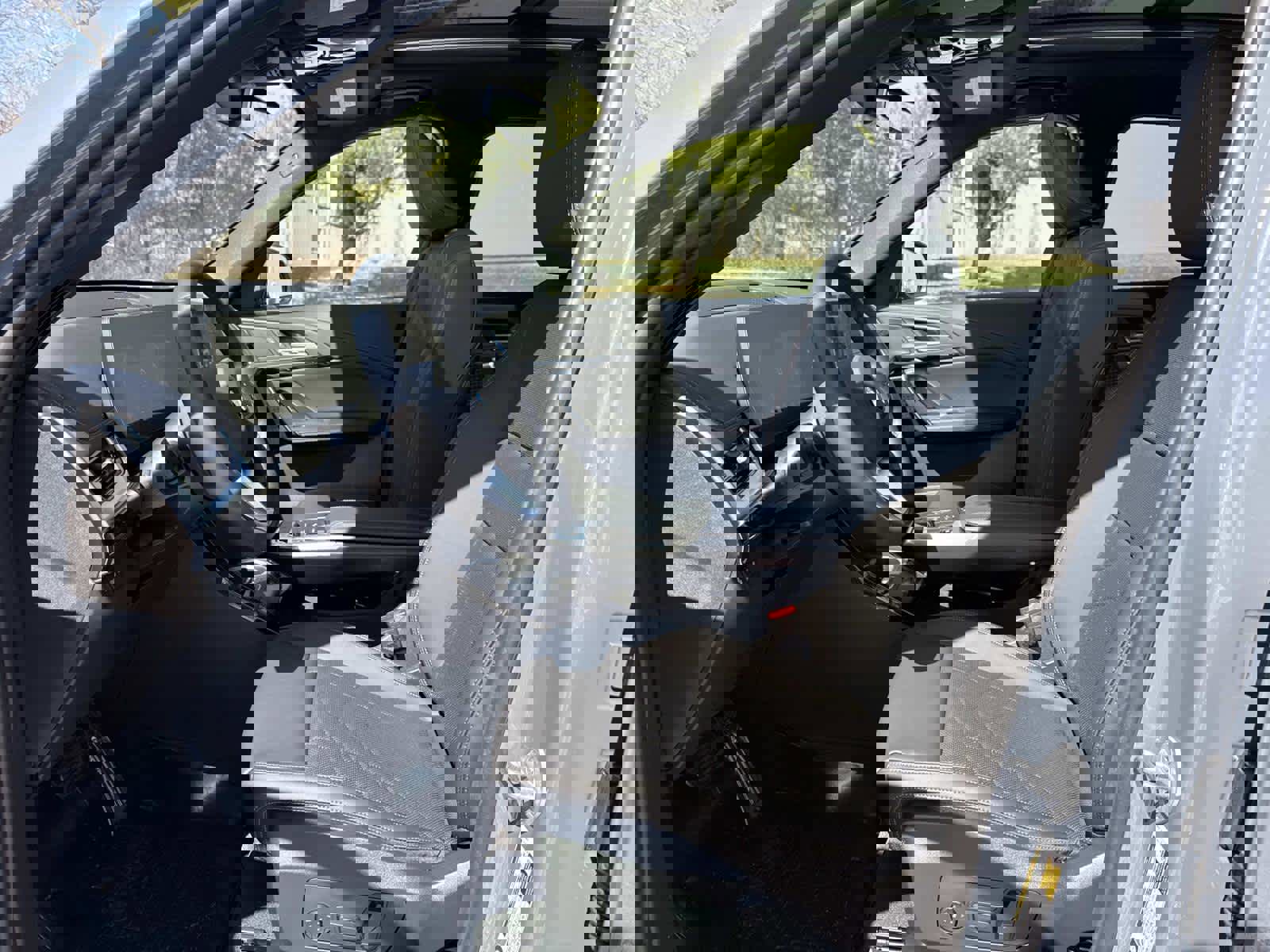 New 2026 BMW X1 xDrive28i w/ Technology Package image 14