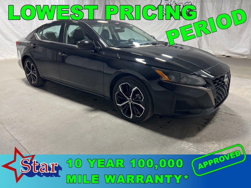 Used 2025 Nissan Altima 2.5 SR image 1