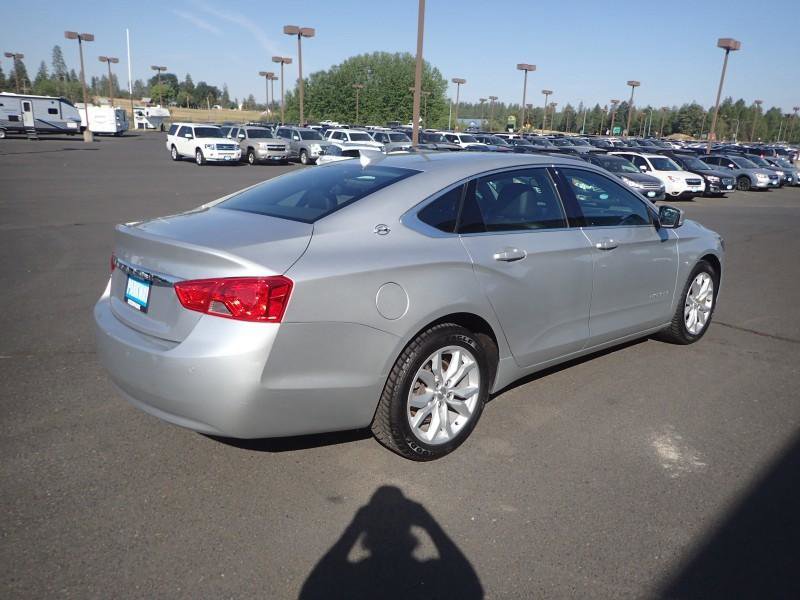 Used 2017 Chevrolet Impala LT w/ Convenience Package image 5