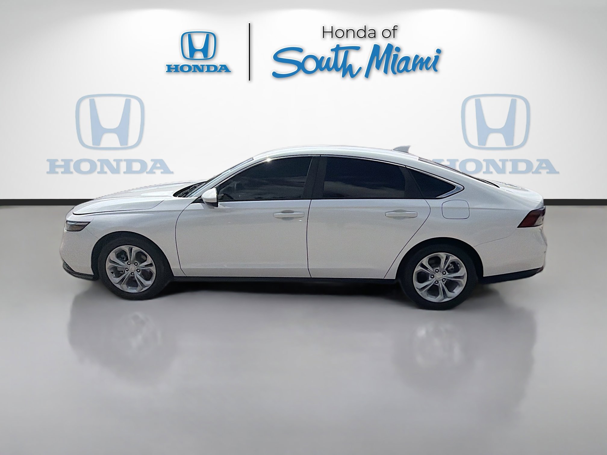 Certified 2024 Honda Accord LX image 4