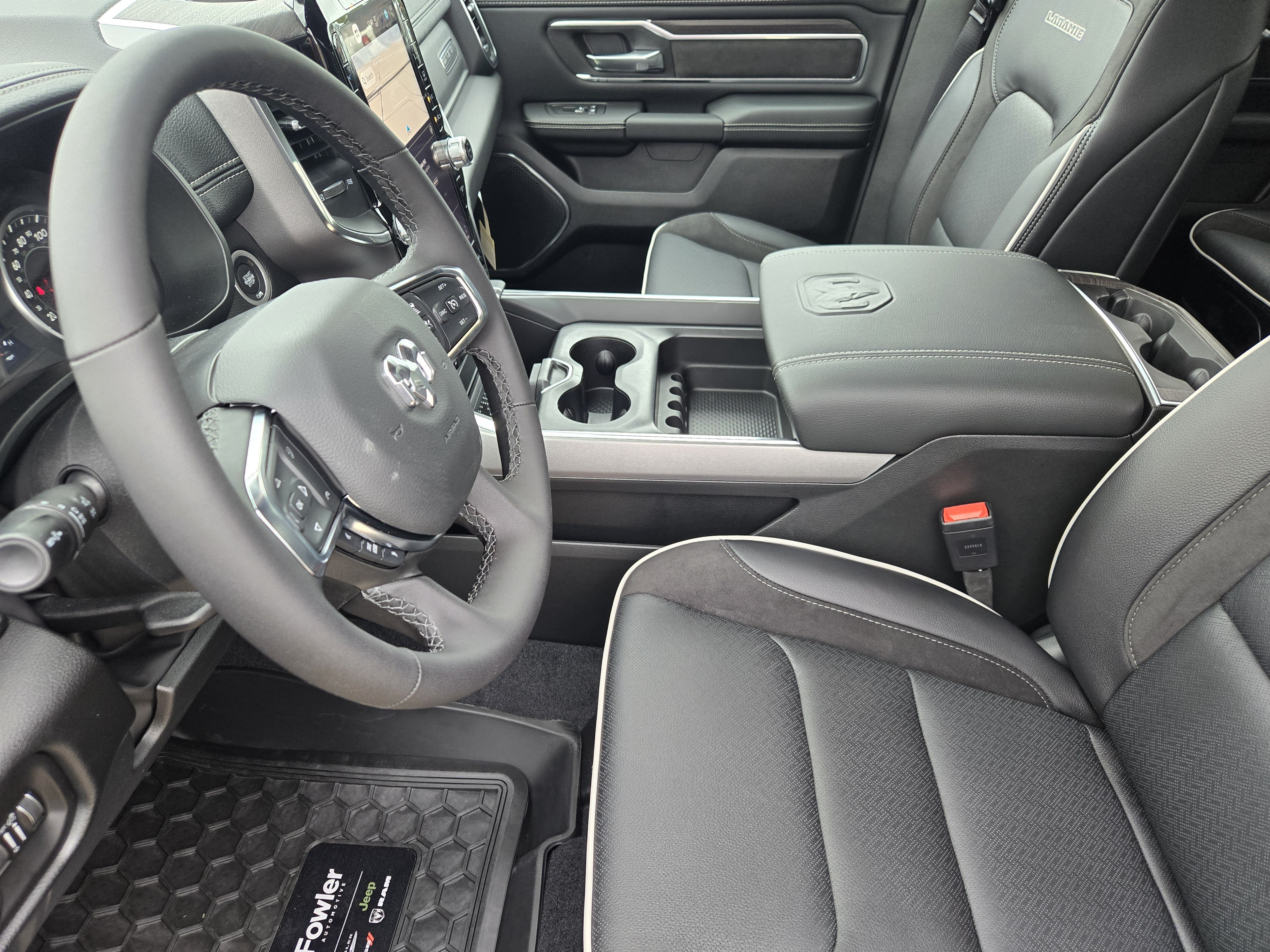 New 2026 RAM 1500 Laramie w/ Sport Appearance Package AWD/4WD image 11