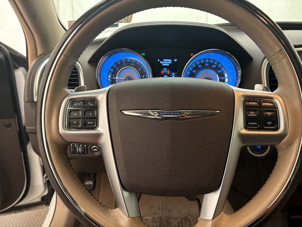 Used 2013 Chrysler 300 C Luxury Series w/ Harman Kardon Audio Group AWD/4WD image 11
