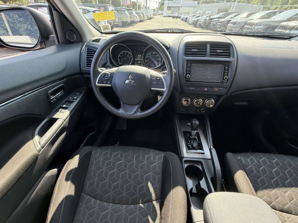 Used 2022 Mitsubishi Outlander Sport ES AWD/4WD image 18
