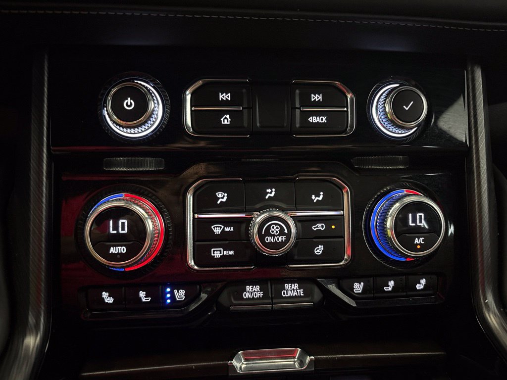 Used 2023 GMC Yukon Denali Ultimate AWD/4WD image 13
