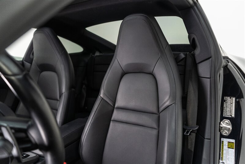 Used 2024 Porsche 911 Carrera RWD image 35