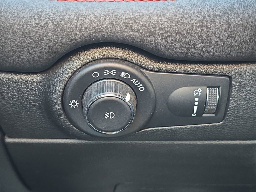 Used 2023 Dodge Durango R/T image 25