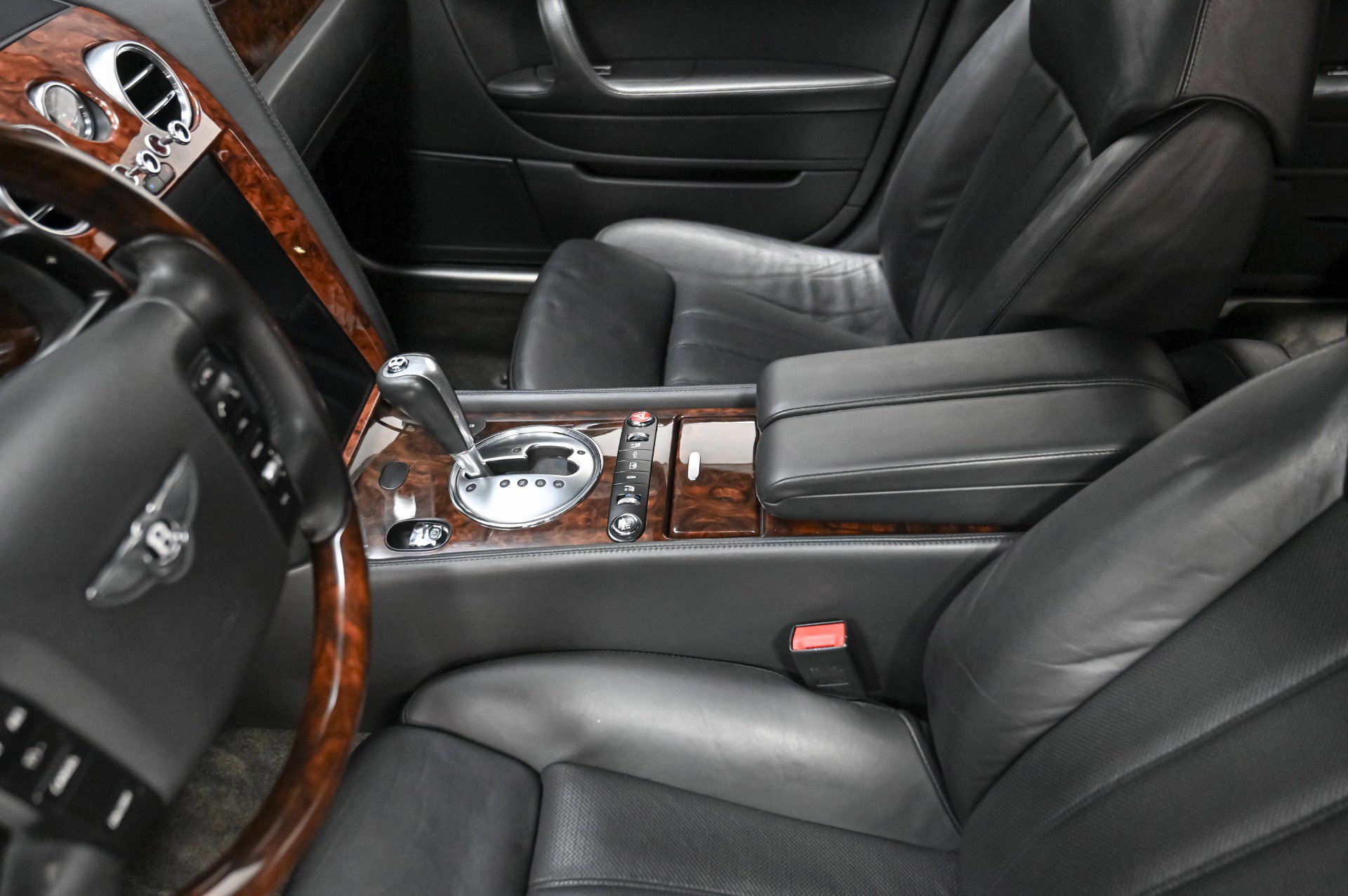 Used 2006 Bentley Flying Spur Flying Spur AWD/4WD image 22
