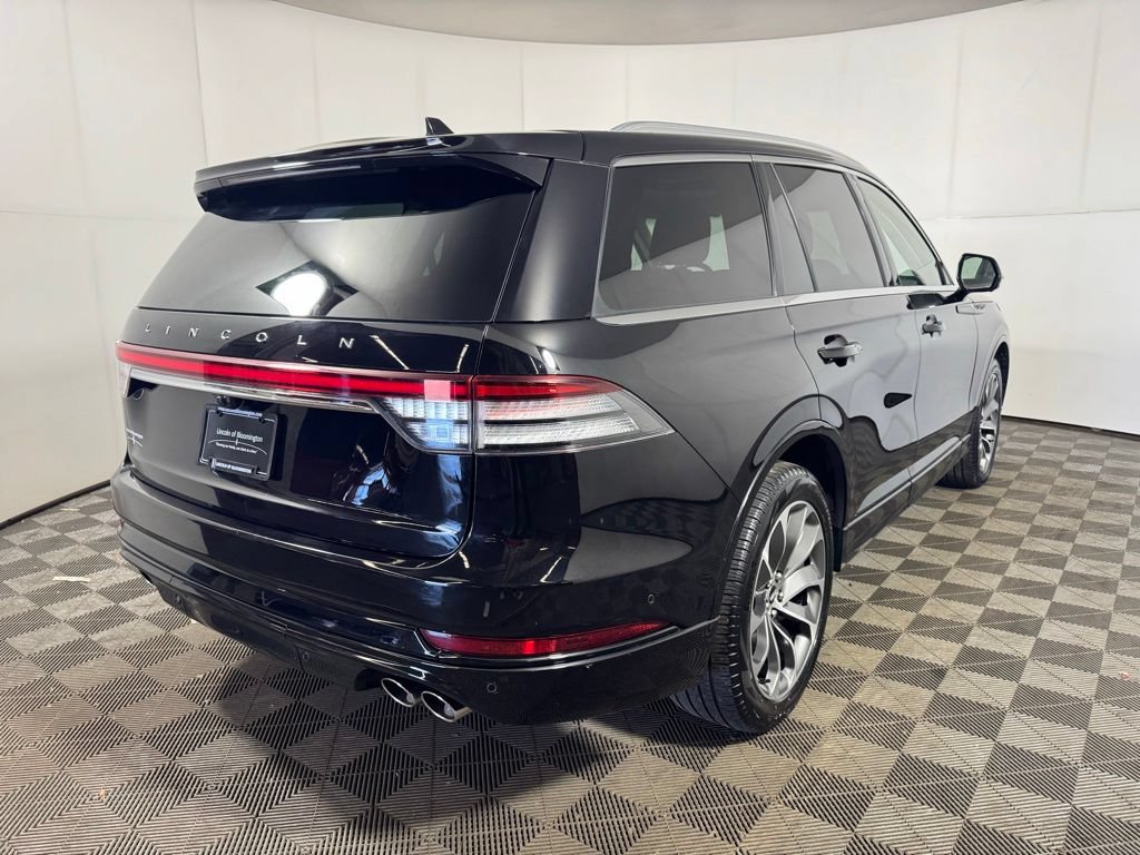 Certified 2023 Lincoln Aviator Grand Touring w/ Equipment Group 301A AWD/4WD image 5