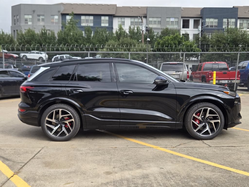New 2027 Audi SQ6 e-tron Prestige AWD/4WD image 7