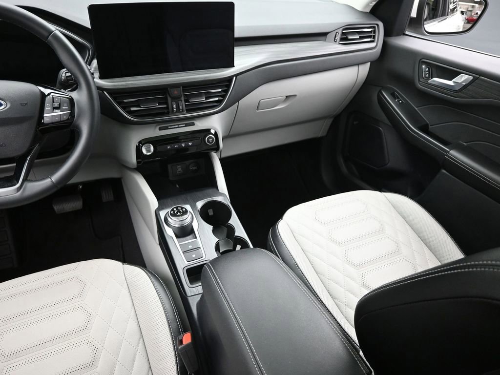 Used 2023 Ford Escape Platinum w/ Premium Technology Package image 14