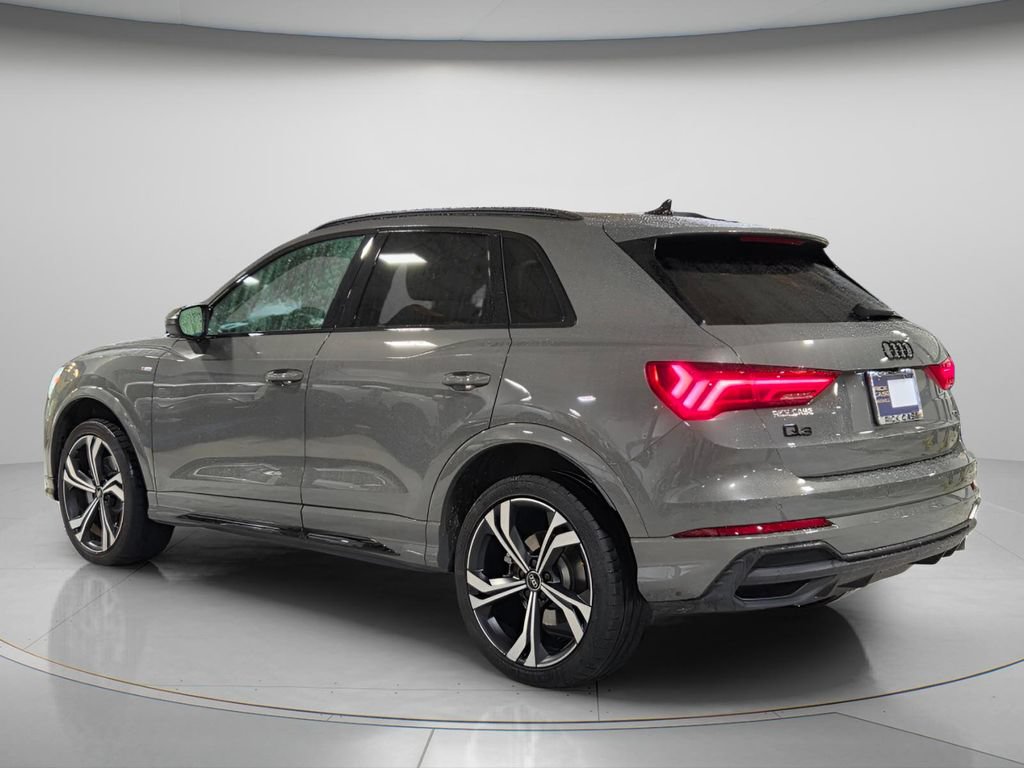 Used 2023 Audi Q3 2.0T Premium Plus w/ Premium Plus Package AWD/4WD image 6