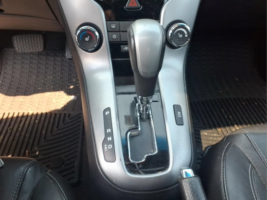 Used 2015 Chevrolet Cruze LTZ w/ Sun, Sound and Sport Package FWD image 12