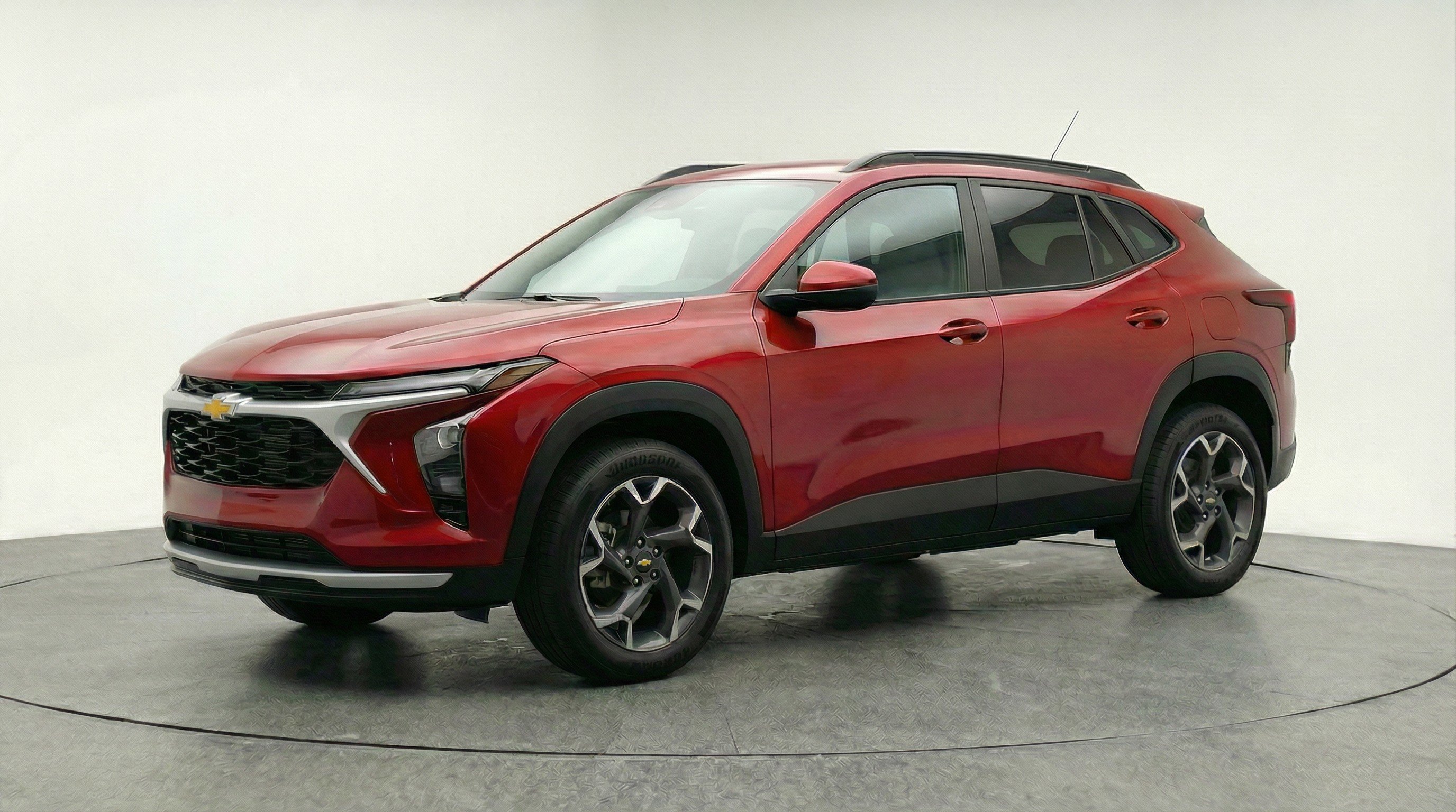 Used 2025 Chevrolet Trax LT image 3