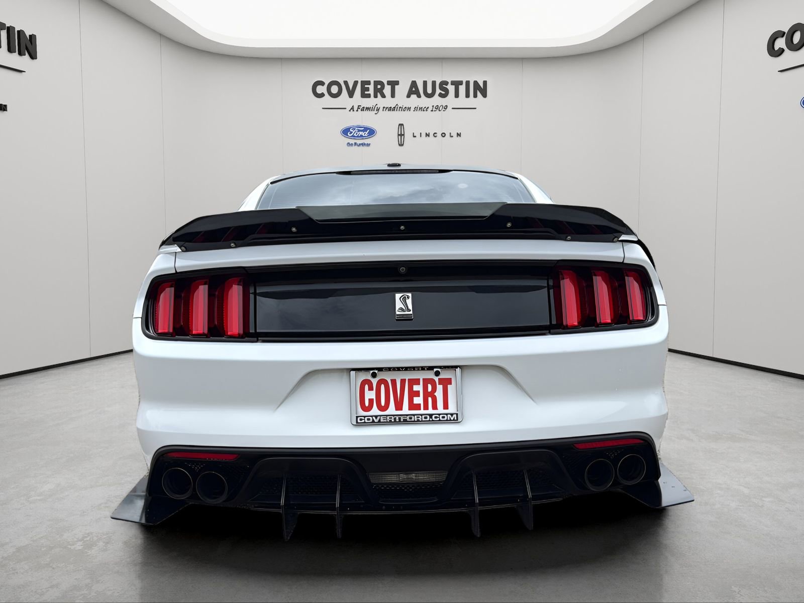 Used 2017 Ford Mustang Shelby GT350 w/ Electronics Package RWD image 4