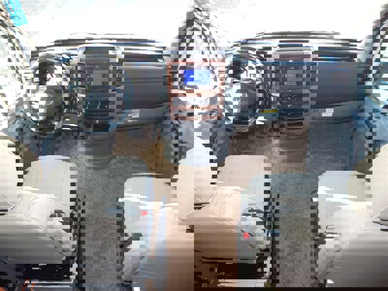 Used 2015 Mercedes-Benz Sprinter 3500 image 28