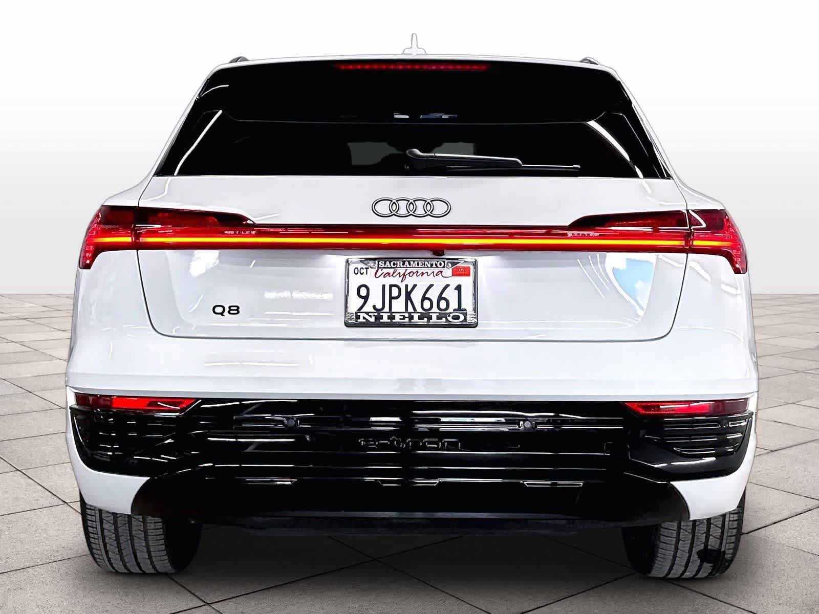 Used 2024 Audi Q8 e-tron Premium Plus AWD/4WD image 8
