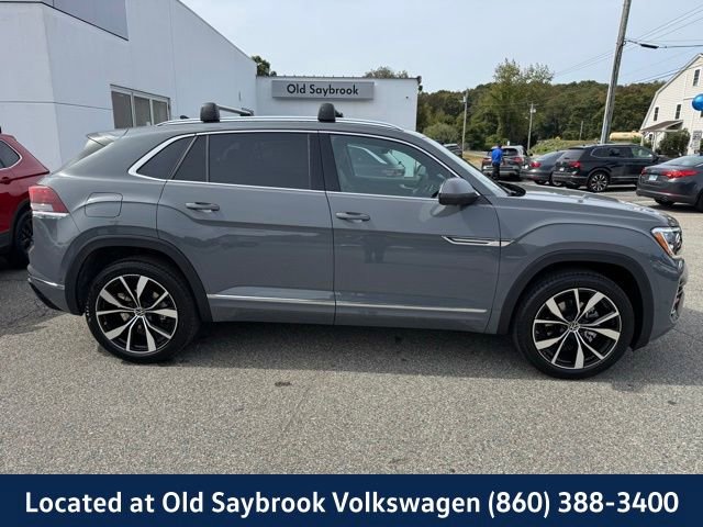 New 2026 Volkswagen Atlas Cross Sport SEL Premium R-Line image 2