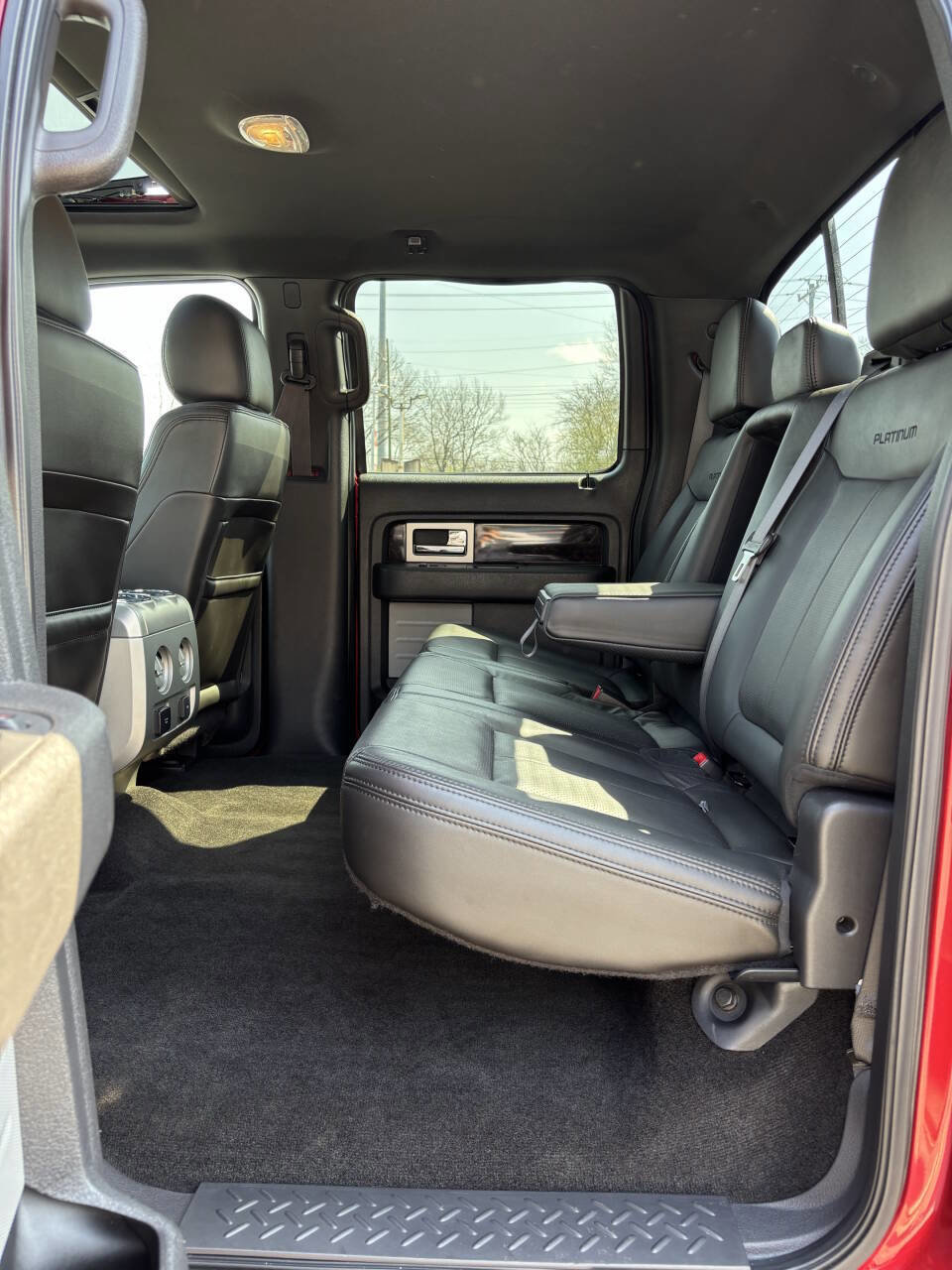 Used 2014 Ford F150 Platinum image 13