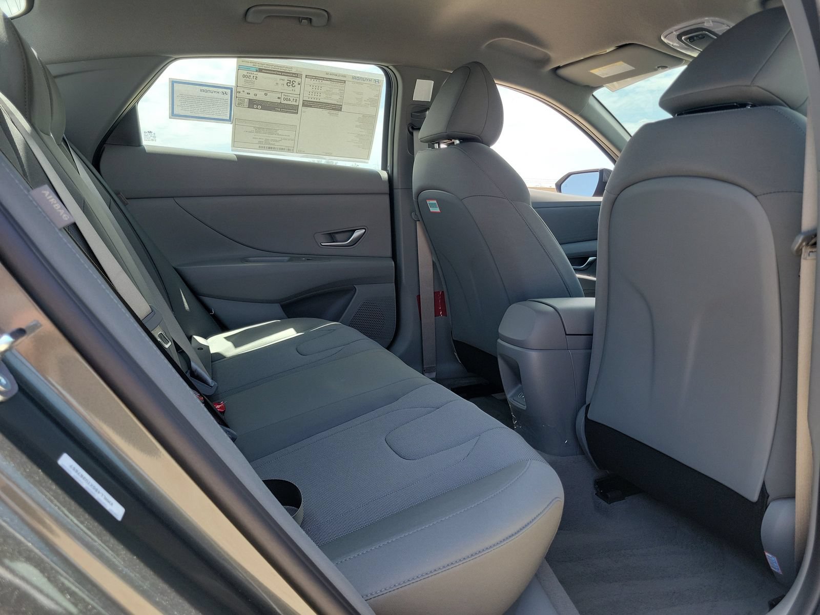 New 2026 Hyundai Elantra SE FWD image 17
