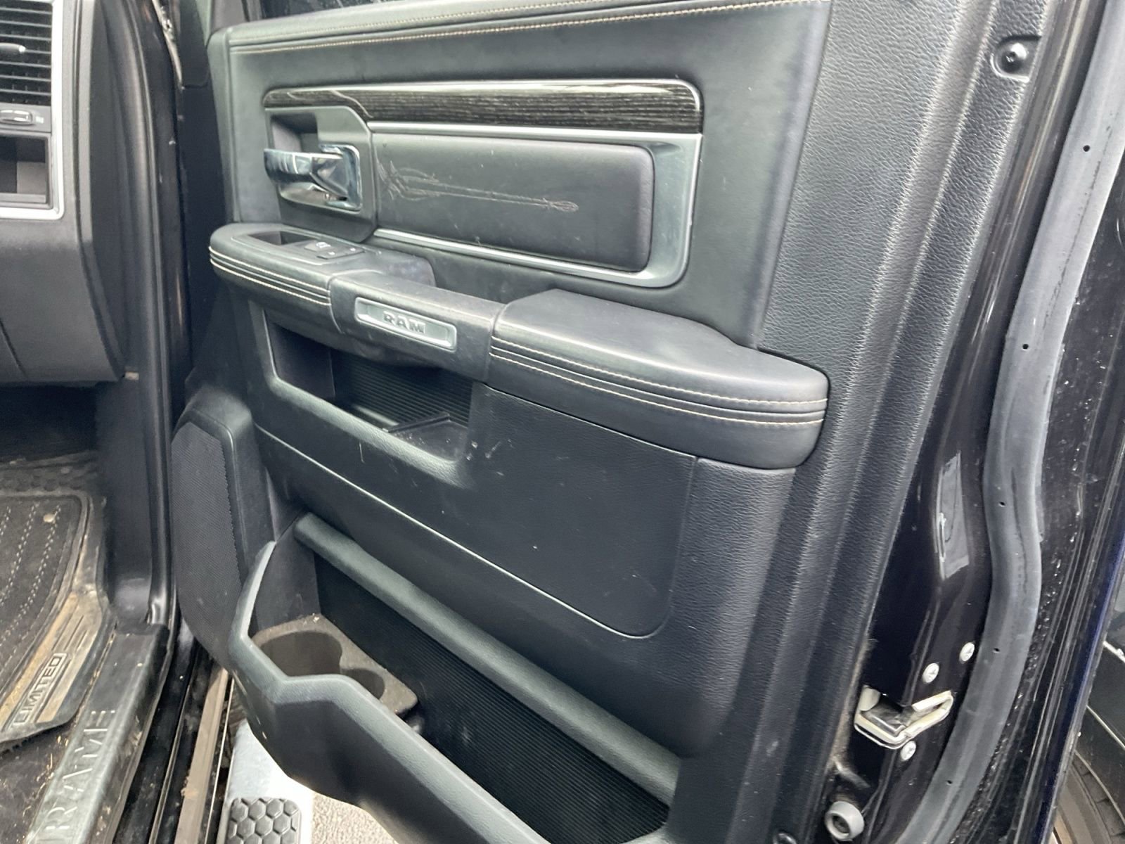 Used 2016 RAM 2500 Limited AWD/4WD image 19