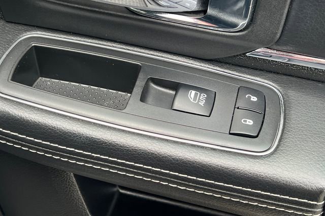 Used 2017 RAM 3500 Laramie image 20