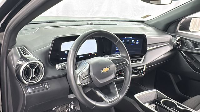Used 2025 Chevrolet Equinox LT image 34