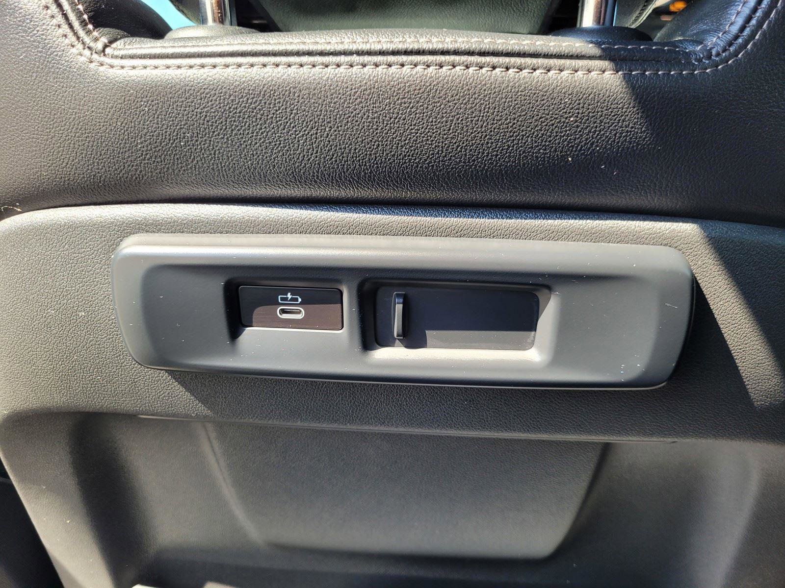 Certified 2022 BMW X7 xDrive40i w/ M Sport Package image 21