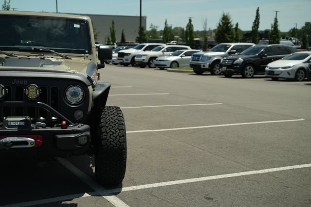 Used 2017 Jeep Wrangler Unlimited Rubicon AWD/4WD image 45