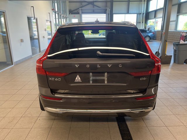 Used 2022 Volvo XC60 B6 Inscription w/ Protection Package Premier image 6