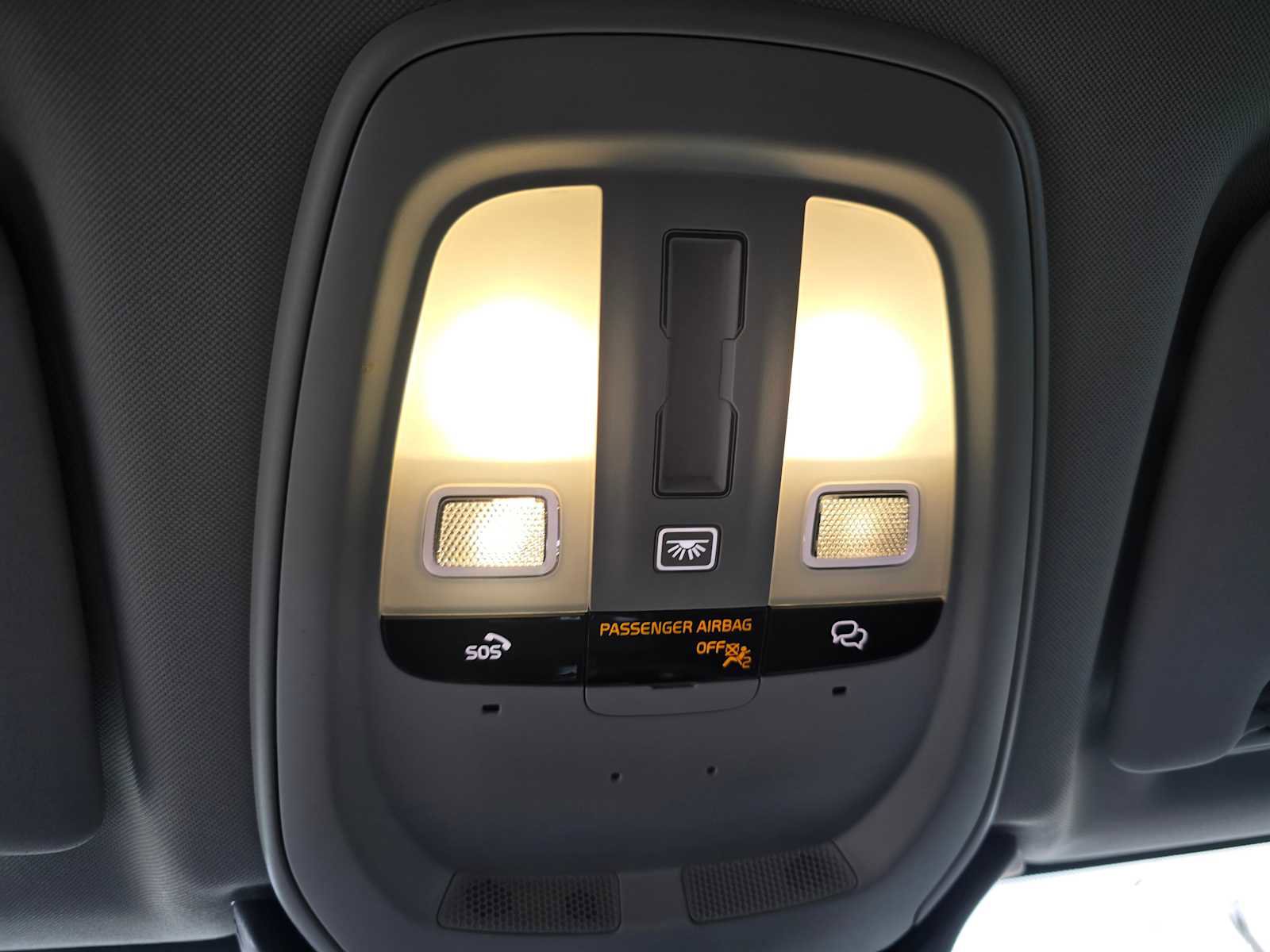 Certified 2025 Volvo XC60 B5 Core w/ Protection Package Premier image 32