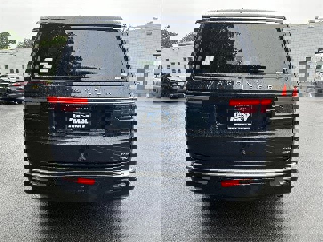 New 2025 Jeep Wagoneer L 4WD w/ Premium Group I image 17