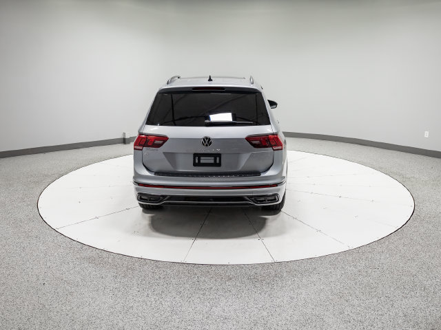 Used 2023 Volkswagen Tiguan SE R-Line FWD image 31