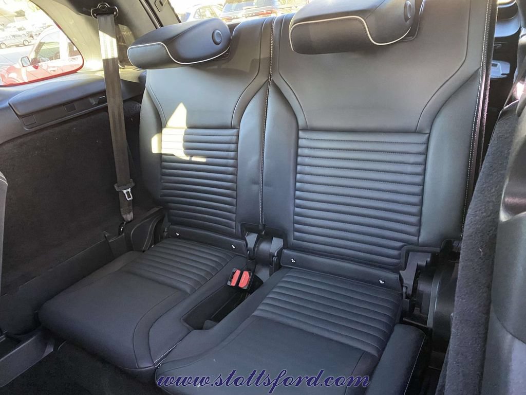 Used 2022 Land Rover Discovery HSE R-Dynamic image 13