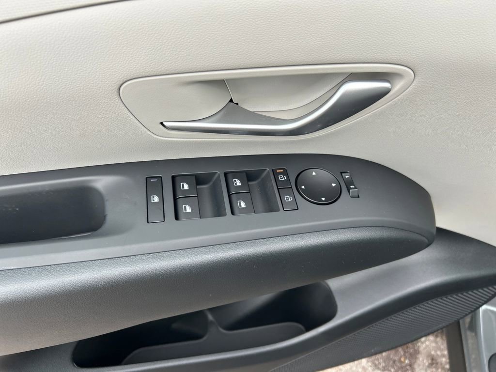 New 2026 Hyundai Tucson SE image 14