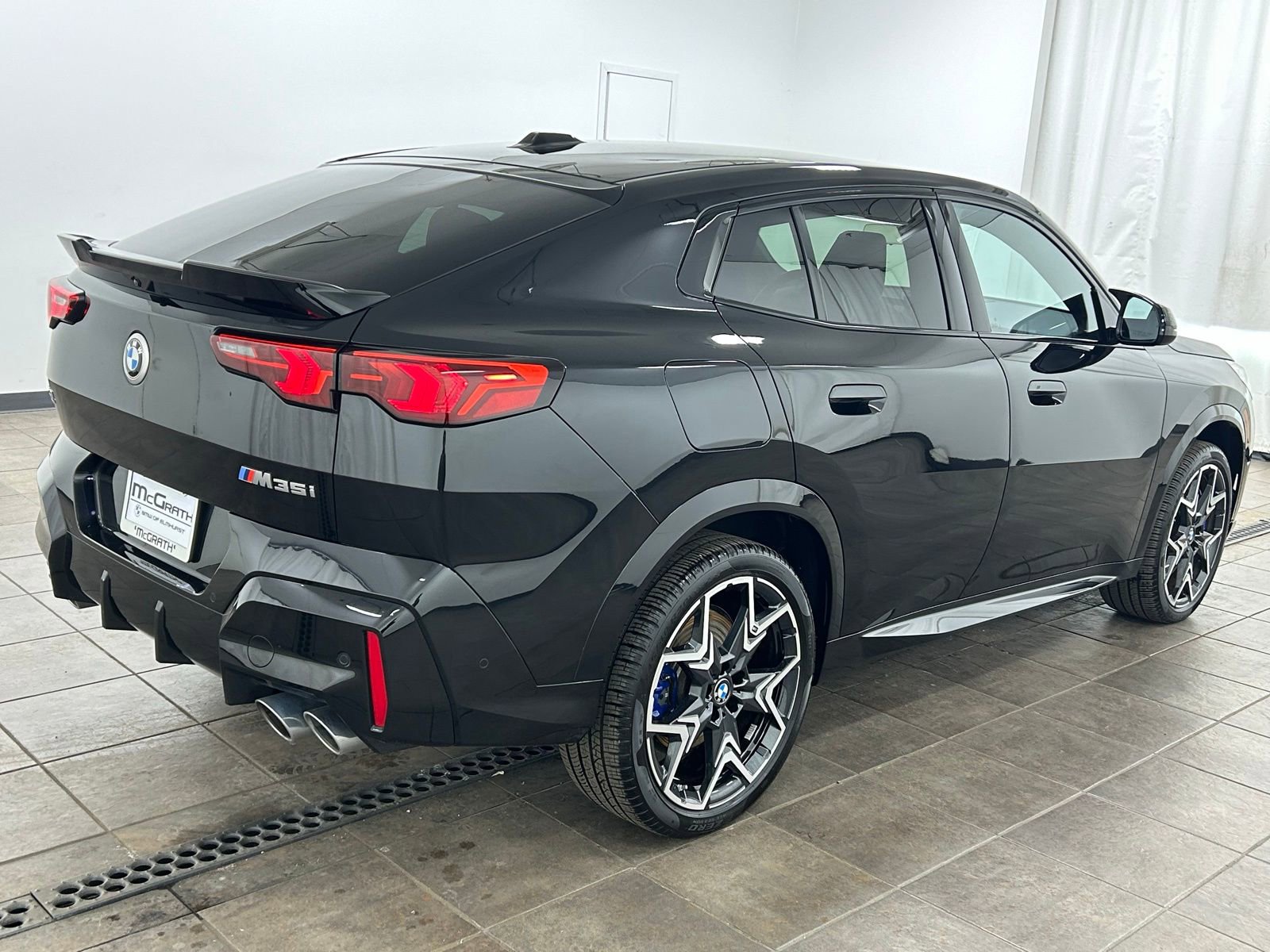 Used 2024 BMW X2 M35i image 5