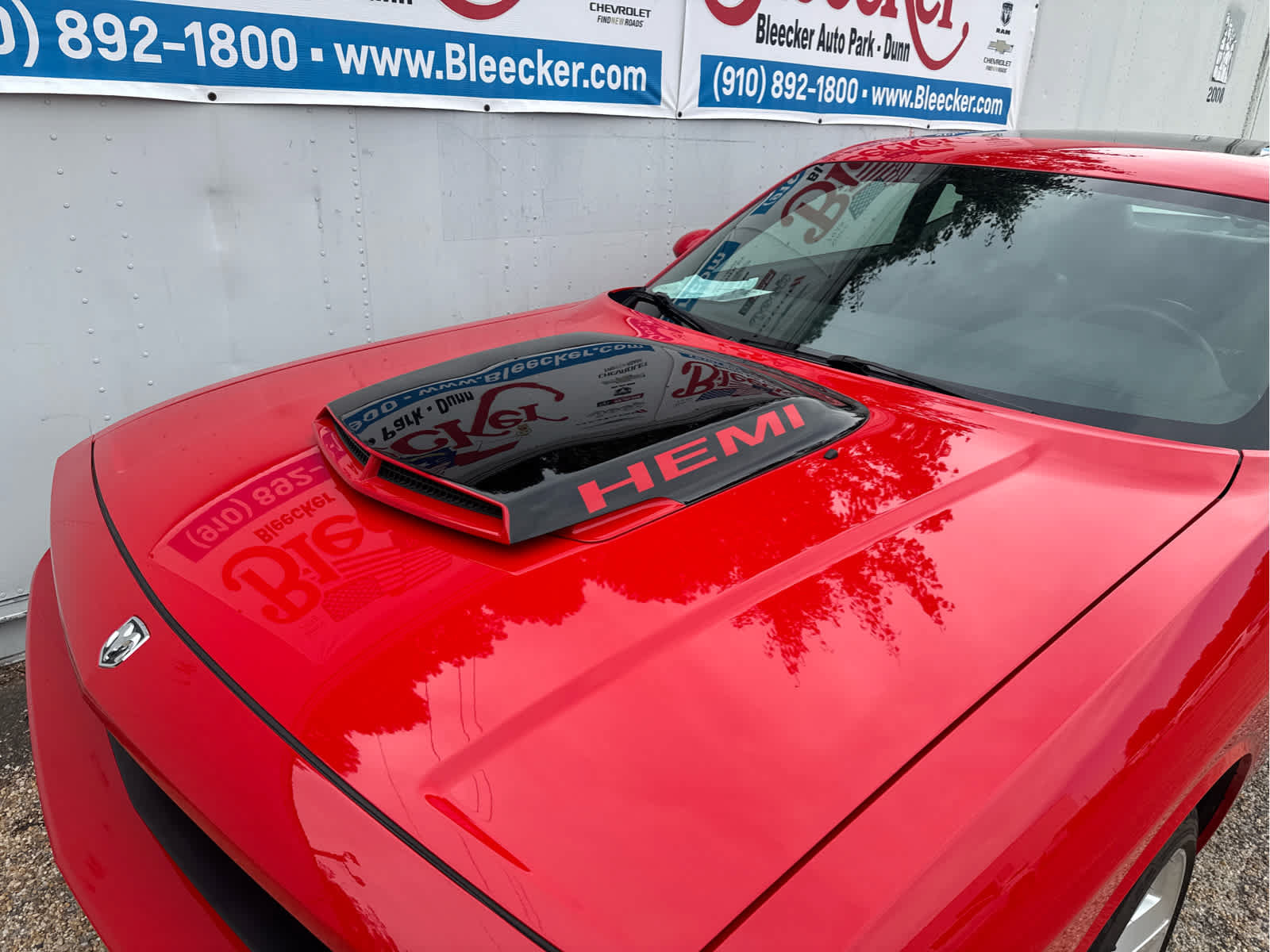Used 2010 Dodge Challenger SRT8 w/ SRT Option Group II RWD image 10