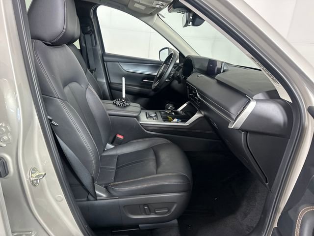Used 2024 MAZDA CX-90 Plug-In Hybrid w/ Preferred AWD/4WD image 28