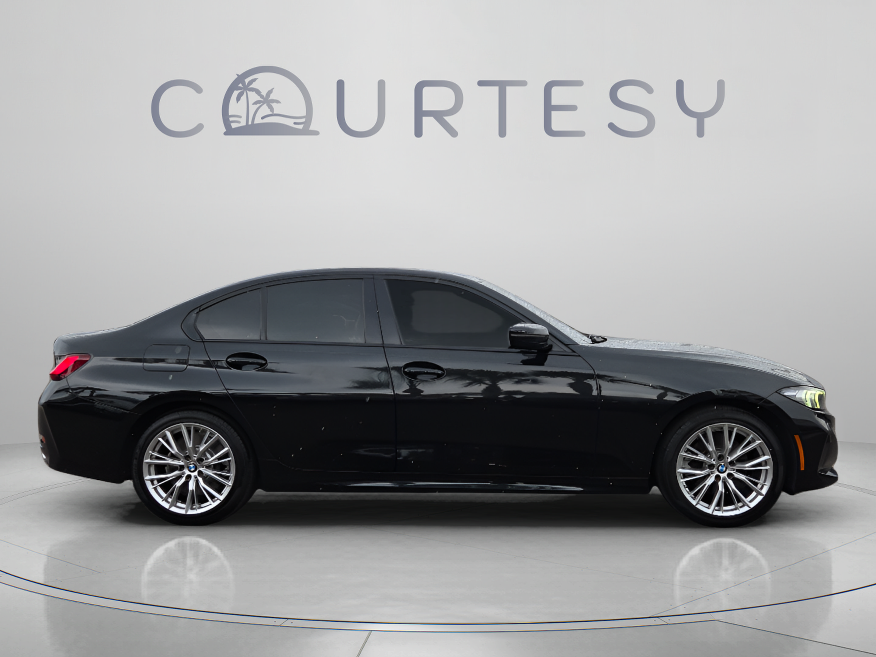 Used 2023 BMW 330i Sedan w/ Driving Assistance Package RWD image 6