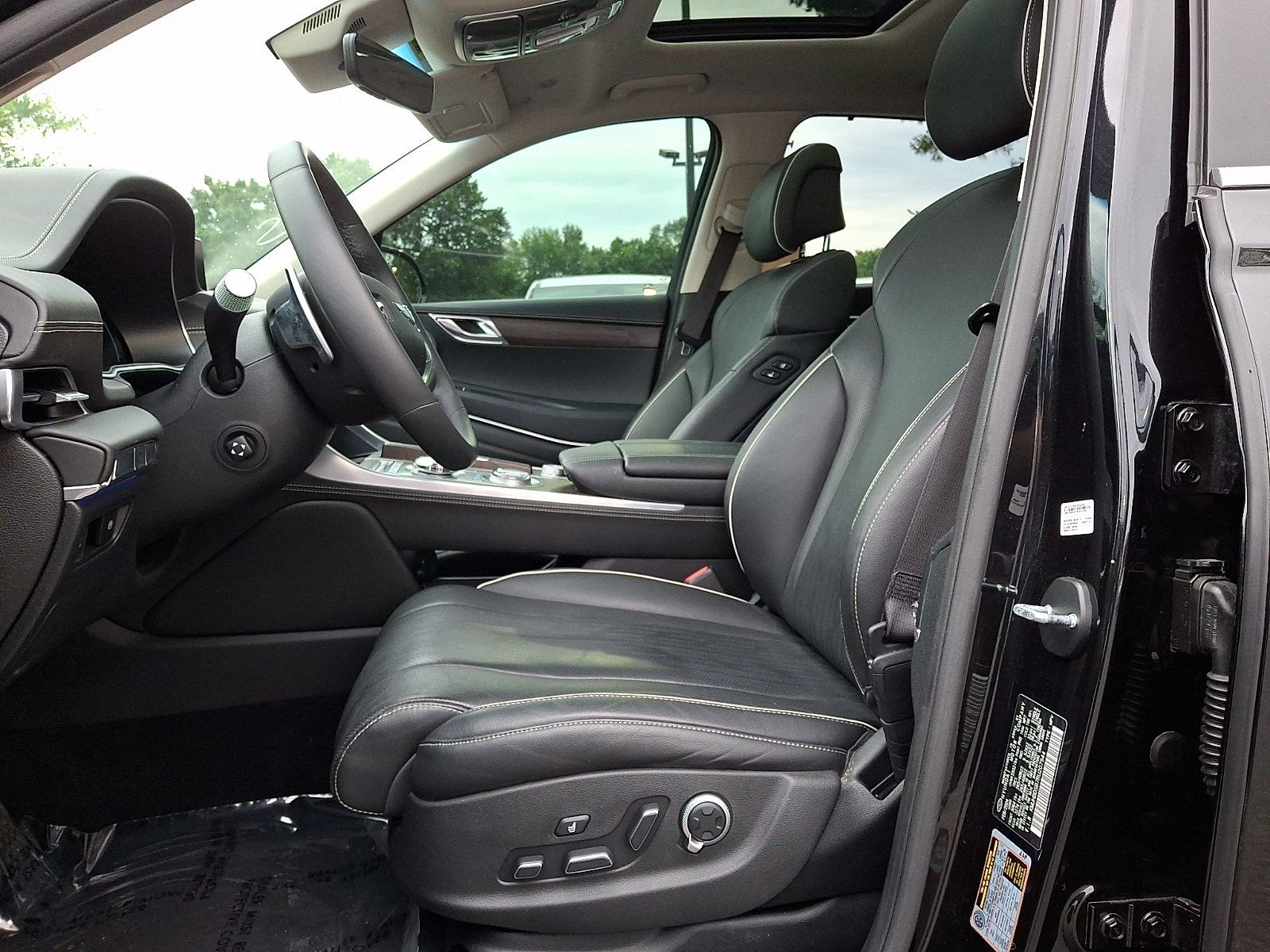 Certified 2024 Genesis GV80 2.5T w/ Prestige Package AWD/4WD image 14