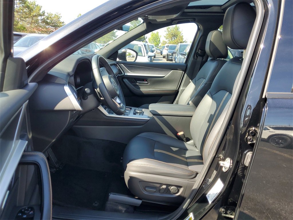 Used 2025 MAZDA CX-70 Plug-In Hybrid w/ Premium Plus image 12