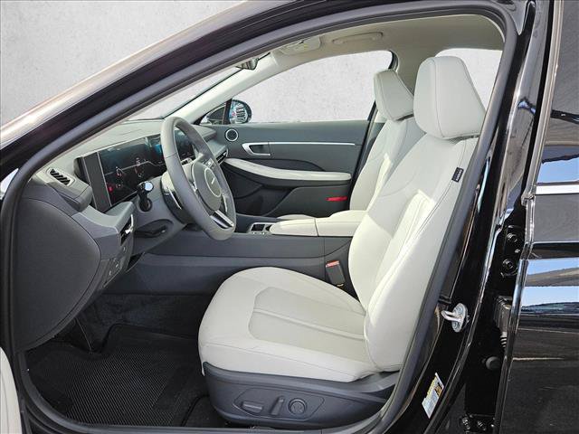 New 2026 Hyundai Sonata SEL FWD image 4