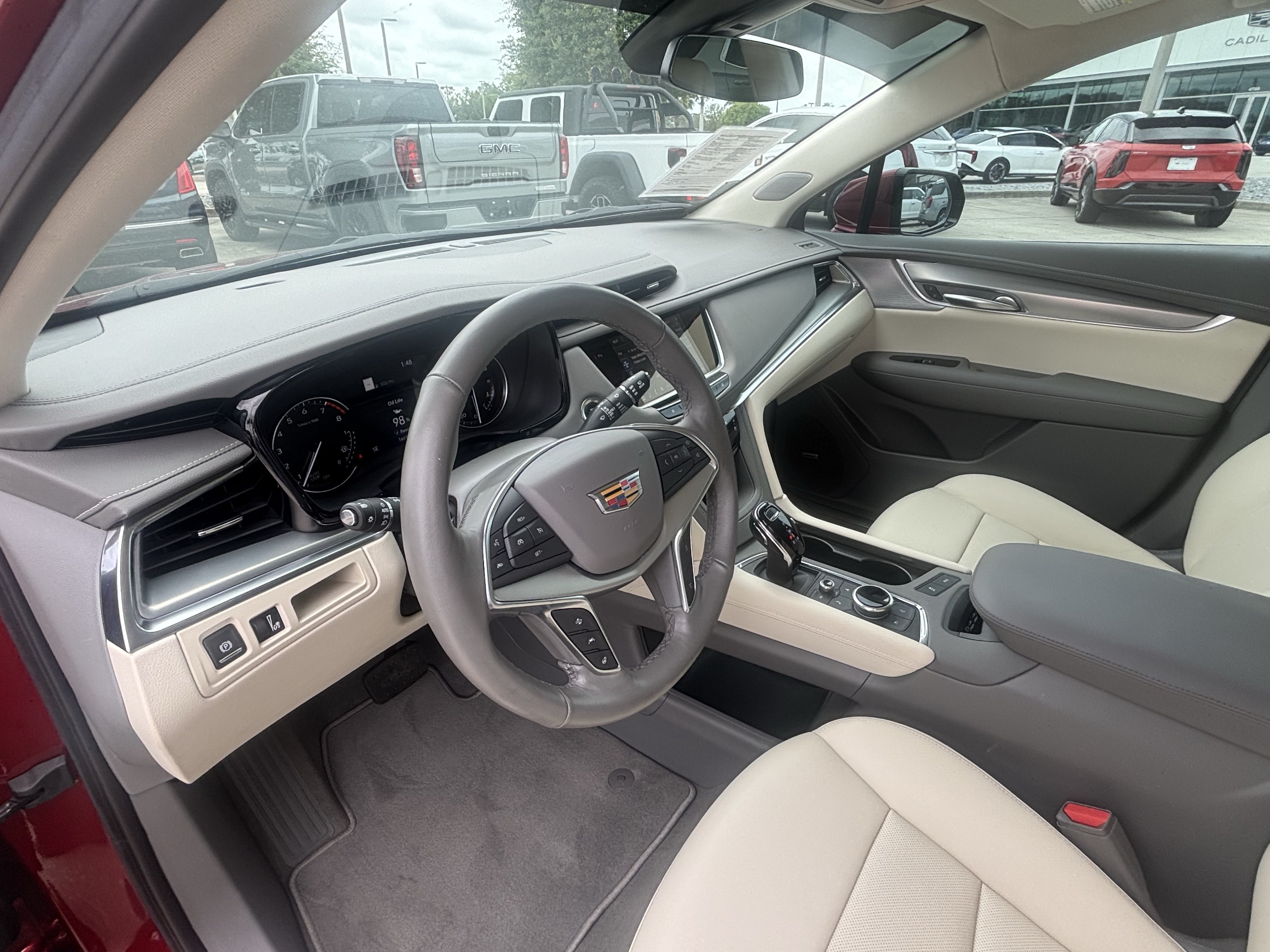 Certified 2024 Cadillac XT5 Premium Luxury FWD image 18