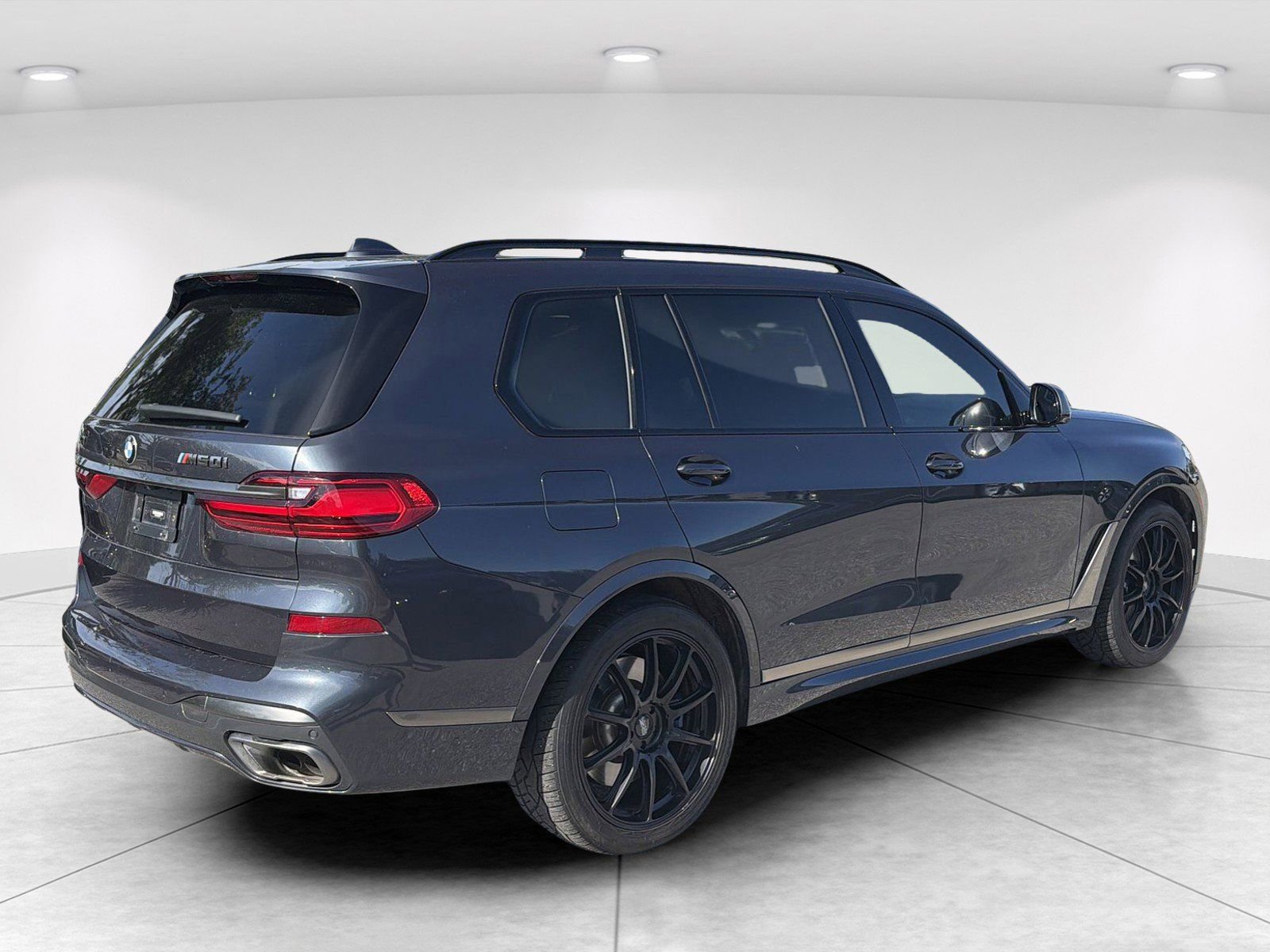 Used 2022 BMW X7 M50i w/ Dynamic Handling Package AWD/4WD image 4