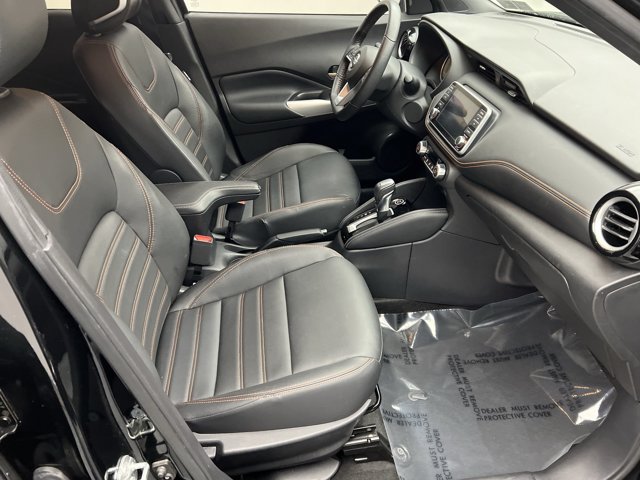 Used 2020 Nissan Kicks SR w/ SR Premium Package FWD image 16