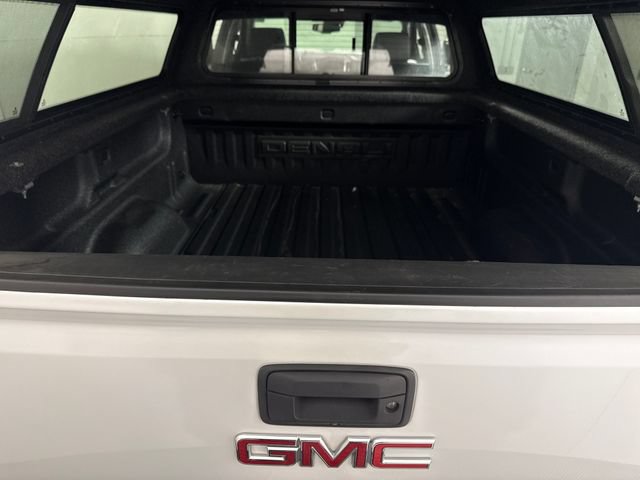 Used 2018 GMC Sierra 2500 Denali w/ Duramax Plus Package AWD/4WD image 23
