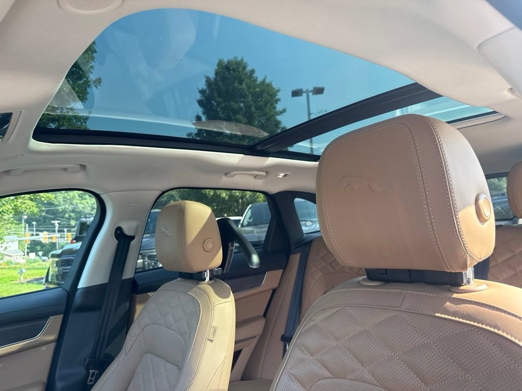 Used 2022 Jaguar F-PACE S AWD/4WD image 15